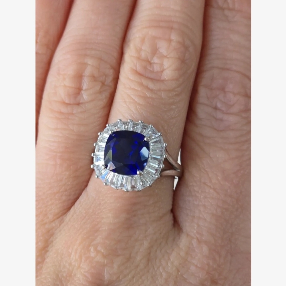Sapphire Blue Ring